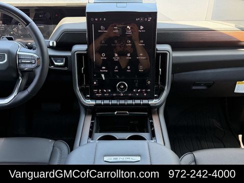 New 2026 GMC Yukon XL Denali w/ Denali Reserve Package AWD/4WD image 13
