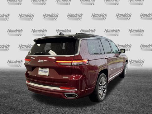 Used 2024 Jeep Grand Cherokee L Summit AWD/4WD image 11