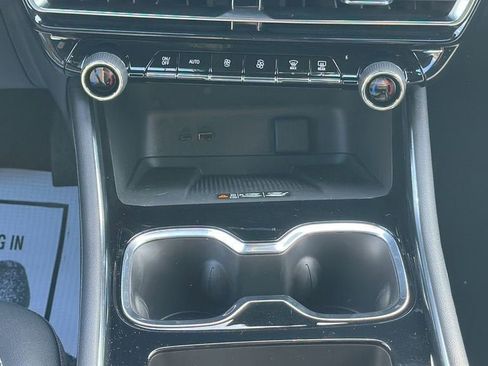 New 2026 Chevrolet Traverse LT w/ Midnight/Sport Edition image 21