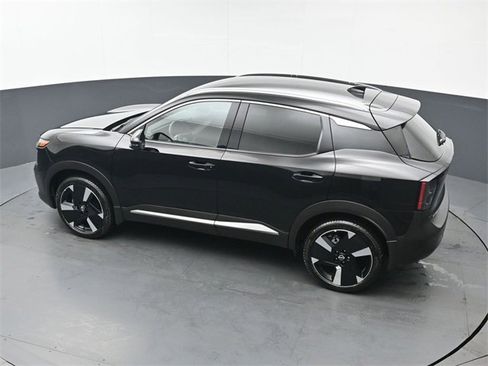 Used 2025 Nissan Kicks SR image 40