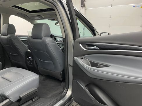 Used 2019 Buick Enclave Premium w/ Experience Buick Package FWD image 39