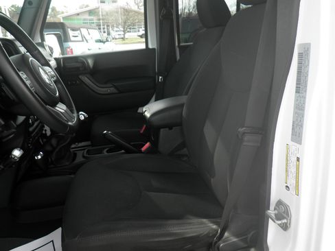 Used 2017 Jeep Wrangler Unlimited Sport w/ Quick Order Package 23S image 13