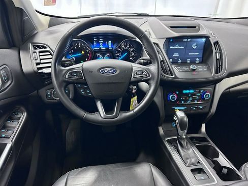 Used 2018 Ford Escape SEL image 3
