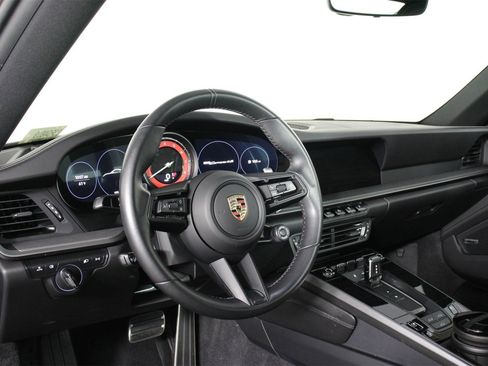 Used 2023 Porsche 911 Carrera 4S image 4