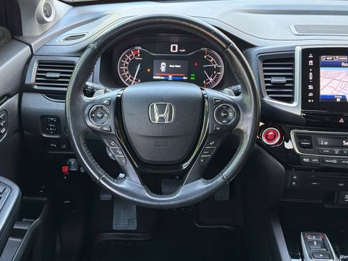 Used 2018 Honda Pilot Elite image 11