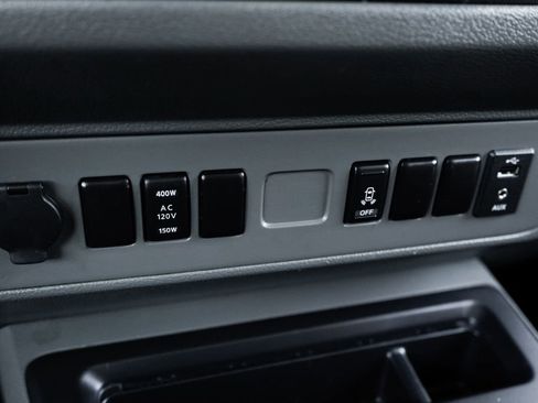 Used 2020 Nissan NV 2500 SV w/ Navigation Package image 31