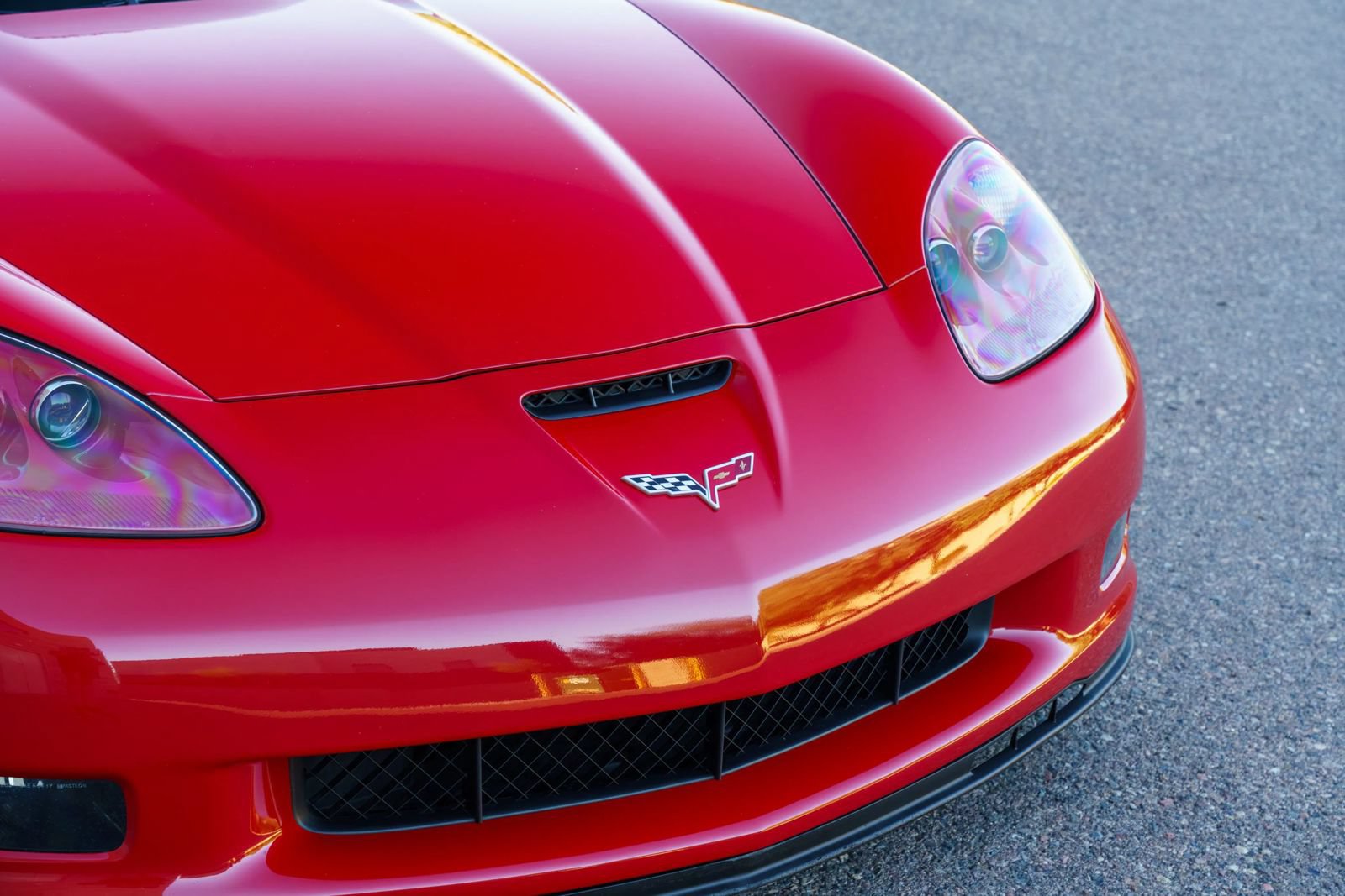 Used 2006 Chevrolet Corvette Z06 w/ Preferred Equipment Group RWD image 6