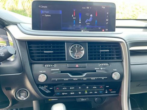 Certified 2022 Lexus RX 350 FWD w/ Premium Package image 18