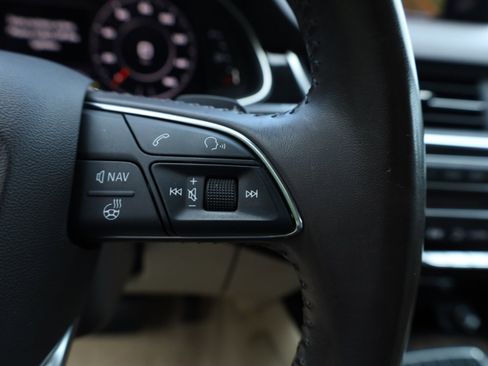 Used 2018 Audi Q7 3.0T Prestige image 29