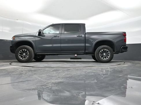 Used 2025 Chevrolet Silverado 1500 ZR2 w/ Technology Package AWD/4WD image 59
