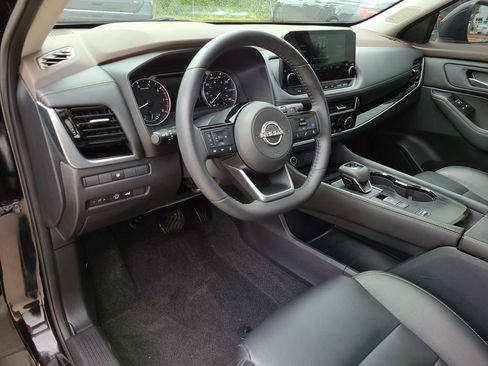 Certified 2023 Nissan Rogue SL w/ SL Premium Package FWD image 17