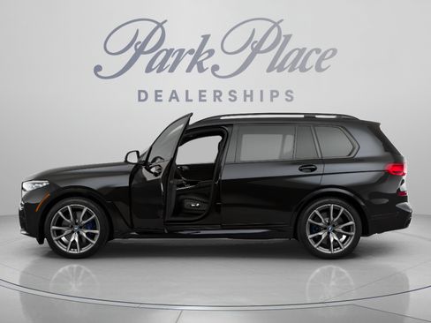 Used 2022 BMW X7 M50i w/ Dynamic Handling Package AWD/4WD image 2