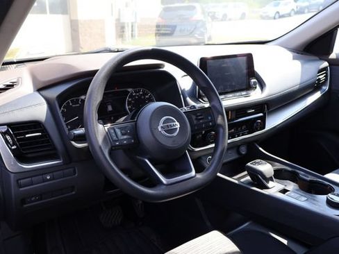 Used 2021 Nissan Rogue SV AWD/4WD image 10