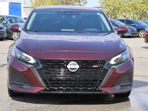 Used 2023 Nissan Altima 2.5 SV FWD image 5
