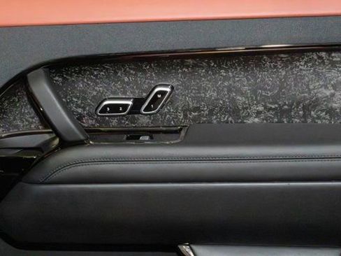 Used 2025 Land Rover Range Rover Sport SV Edition Two image 9