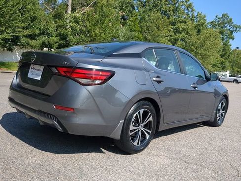 Used 2022 Nissan Sentra SV w/ All-Weather Package FWD image 4