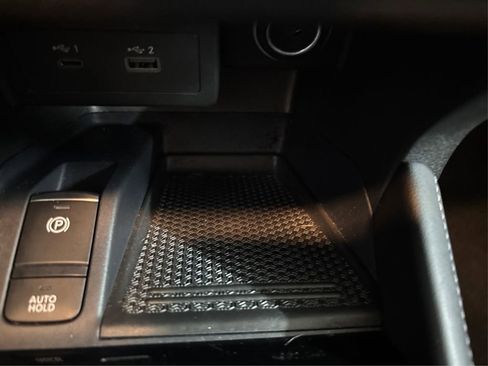 Used 2024 Nissan Kicks SV image 34