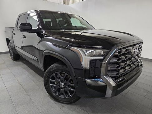 Used 2024 Toyota Tundra Platinum image 7