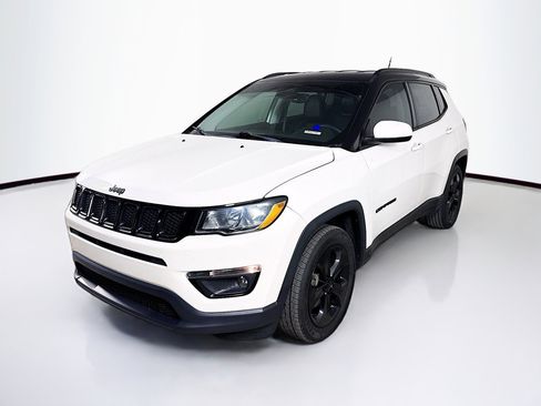 Used 2018 Jeep Compass Altitude image 4