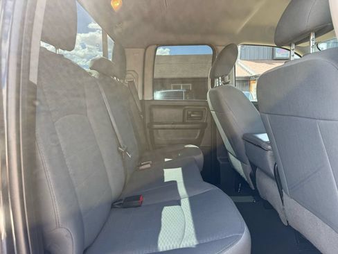 Used 2017 RAM 1500 Express w/ Black Ram 1500 Express Group AWD/4WD image 23