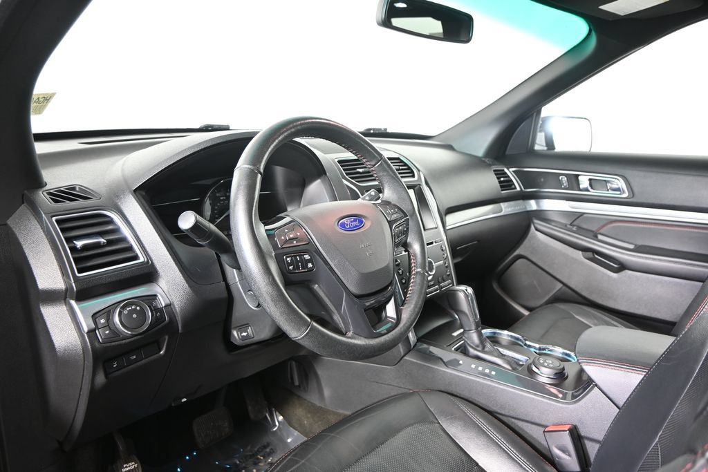 Used 2017 Ford Explorer Sport AWD/4WD image 24