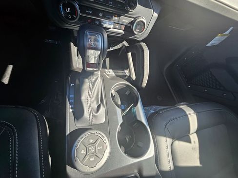 New 2025 Ford Bronco Big Bend w/ Black Diamond Package image 38