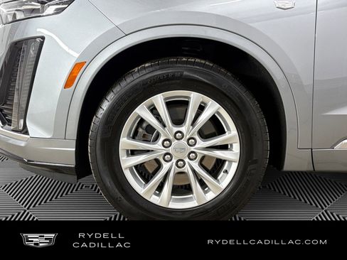 Certified 2024 Cadillac XT6 Luxury AWD/4WD image 9