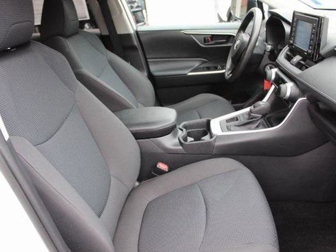 Certified 2021 Toyota RAV4 LE AWD/4WD image 25