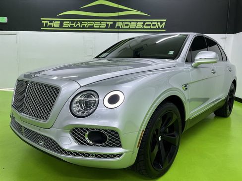 Used 2018 Bentley Bentayga AWD/4WD image 5