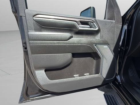 Used 2024 Chevrolet Silverado 2500 LTZ w/ LTZ Plus Package image 23