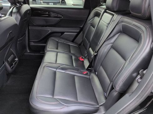 Used 2025 Lincoln Nautilus Premier w/ Jet Appearance Package AWD/4WD image 14