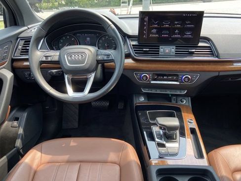 Used 2023 Audi Q5 2.0T Premium w/ Convenience Package AWD/4WD image 14