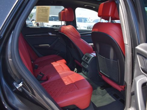 Used 2024 Audi SQ5 Premium Plus AWD/4WD image 28