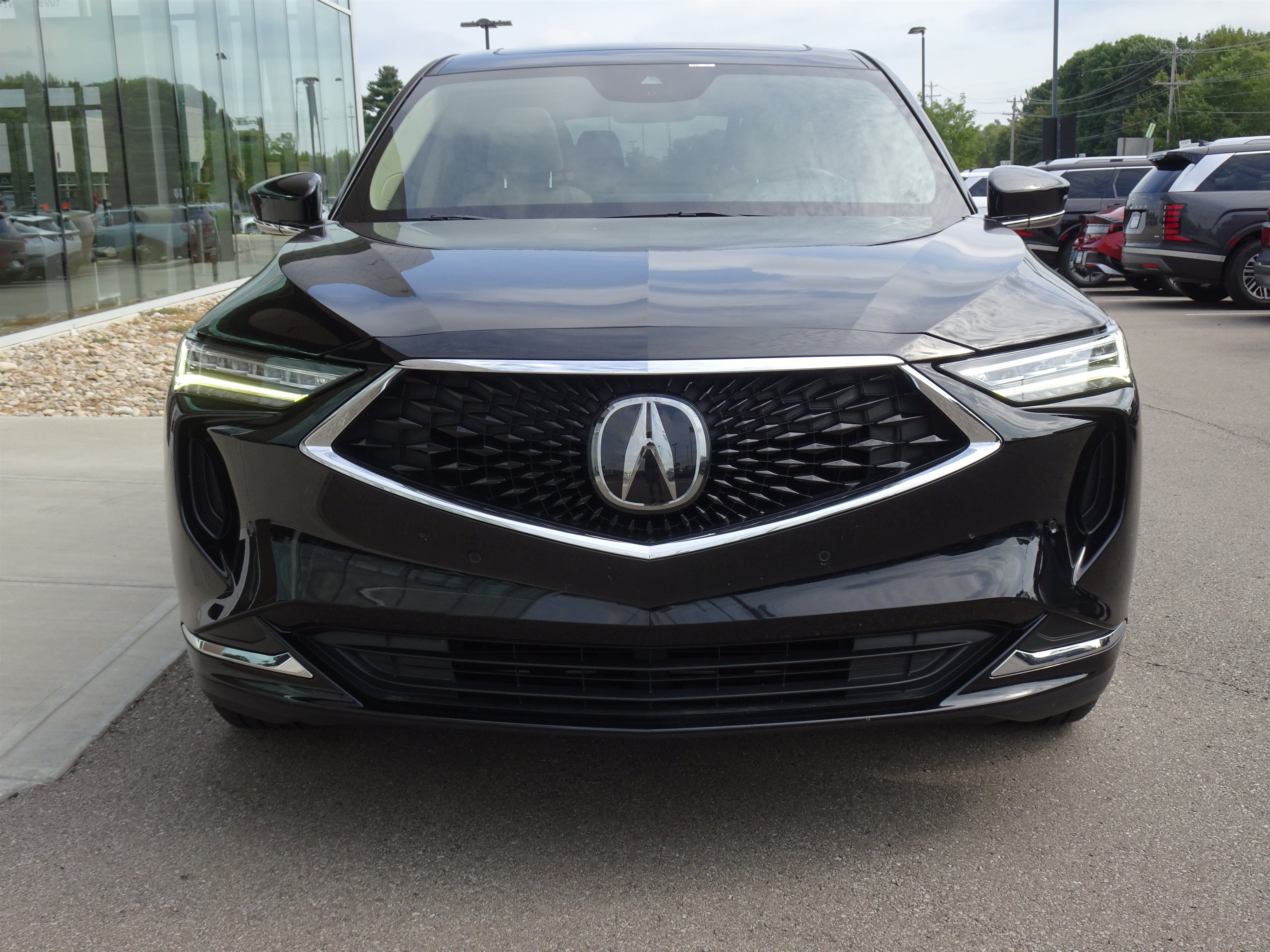 Used 2023 Acura MDX w/ Technology Package AWD/4WD image 7