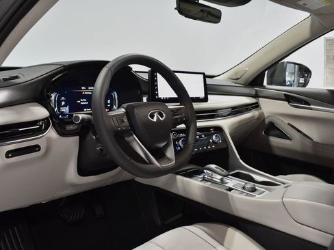 Certified 2026 INFINITI QX60 Luxe w/ Cargo Package AWD/4WD image 12