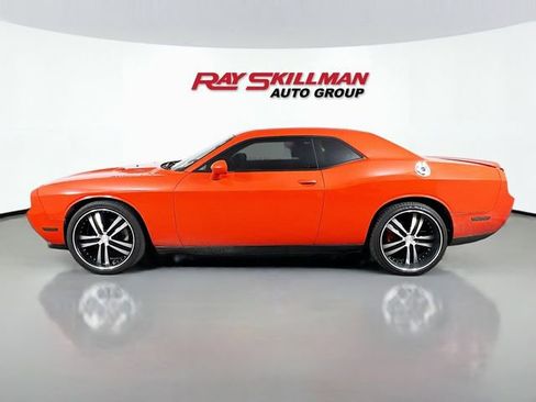 Used 2013 Dodge Challenger R/T Plus RWD image 4