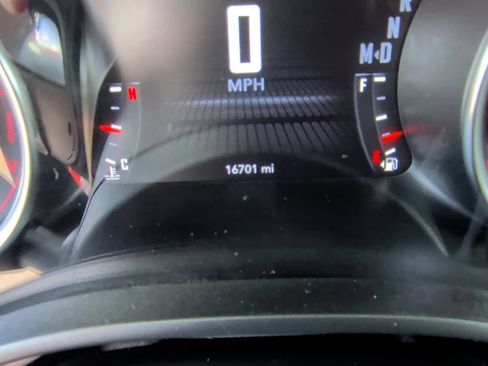 Used 2021 Dodge Challenger R/T Scat Pack RWD image 21