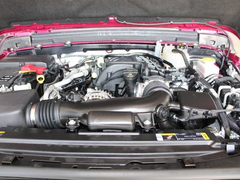 Used 2024 Jeep Wrangler Unlimited Sport AWD/4WD image 8