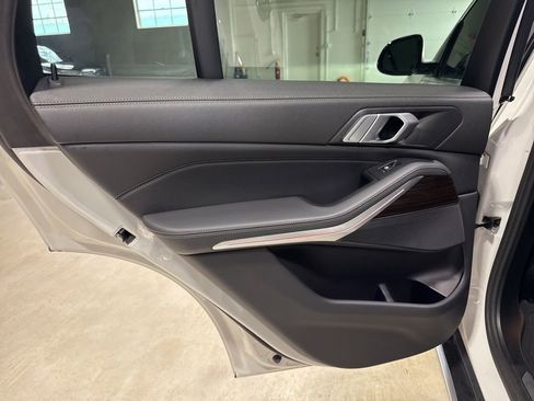 Used 2019 BMW X5 xDrive40i w/ Premium Package 2 AWD/4WD image 40