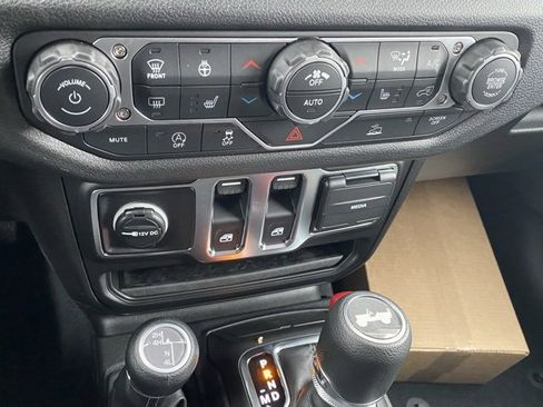 New 2026 Jeep Wrangler Sport S image 40