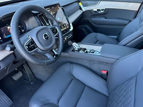 New 2025 Volvo XC90 B6 Core w/ Protection Package Premier AWD/4WD image 9