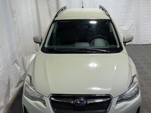 Used 2016 Subaru Crosstrek 2.0i Premium image 3