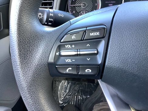 Used 2019 Hyundai Elantra SEL image 38