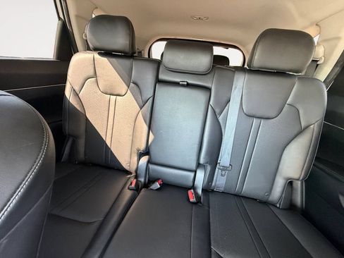 Used 2023 Kia Sorento S FWD image 13