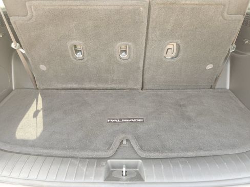 Used 2022 Hyundai Palisade Limited w/ Cargo Package FWD image 33