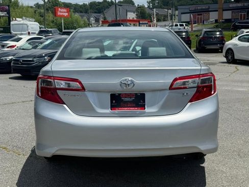 Used 2012 Toyota Camry LE FWD image 6