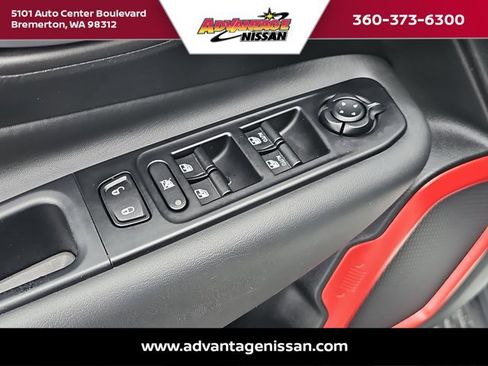 Used 2019 Jeep Renegade Trailhawk image 9