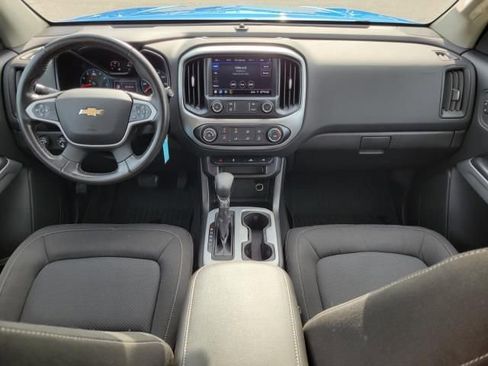 Used 2022 Chevrolet Colorado LT w/ LT Convenience Package AWD/4WD image 12