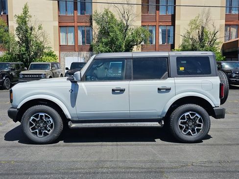 New 2026 Ford Bronco Outer Banks AWD/4WD image 2
