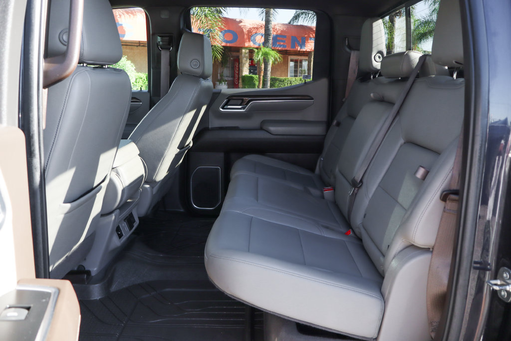 Used 2022 Chevrolet Silverado 1500 LT w/ Max Trailering Package AWD/4WD image 40